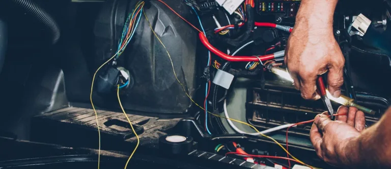 كهربائي سيارات